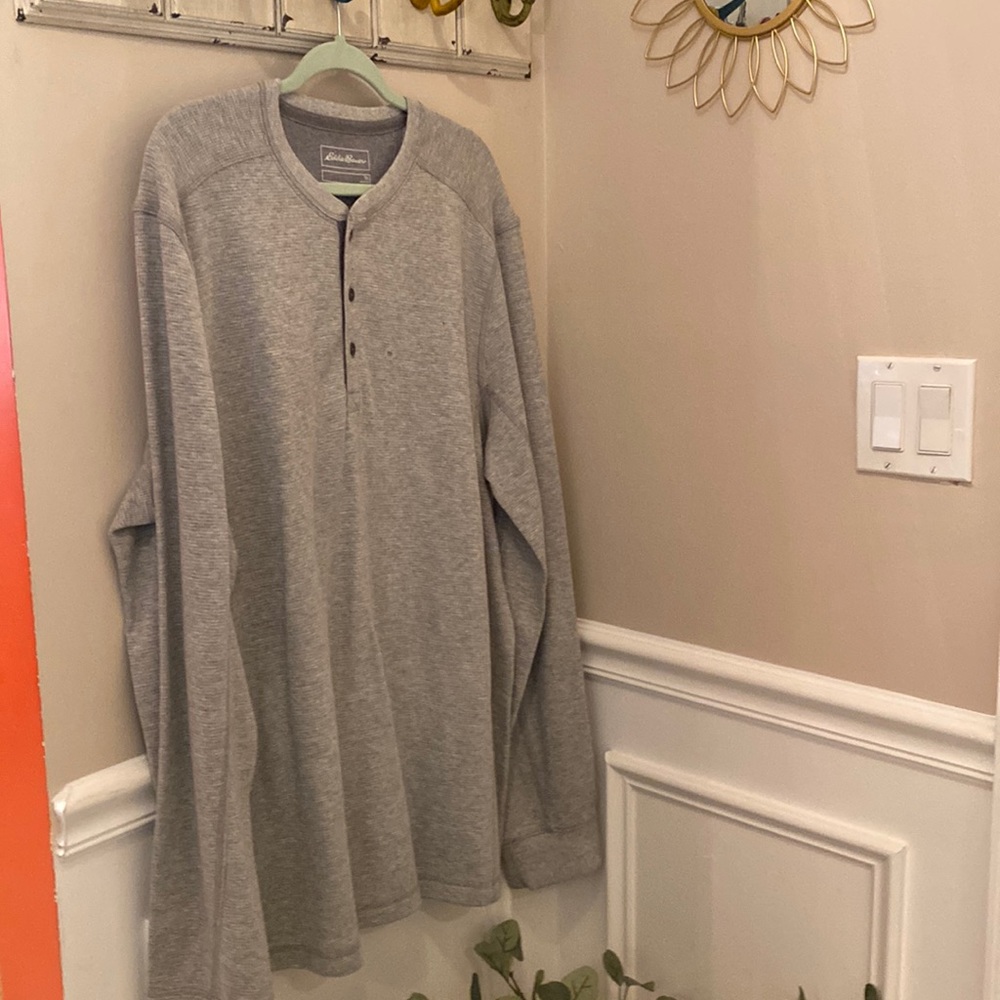 New. Eddie Bauer Henley.